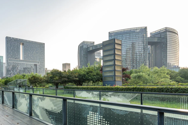 “脫碳”行動指南：發展綠色建筑！